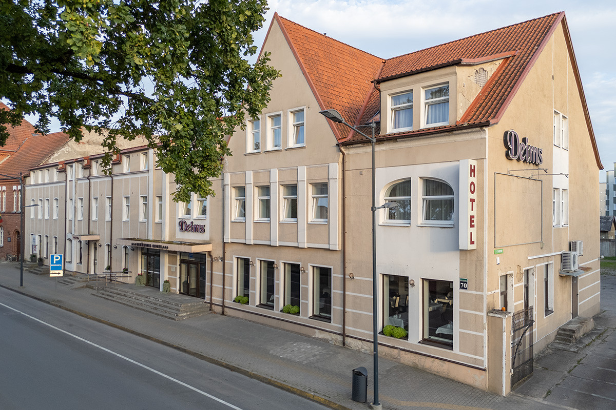 Viešbučio „Deims“ pastatas Šilutėje